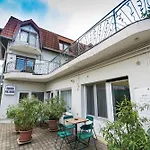 公寓式酒店 Squash & 3*